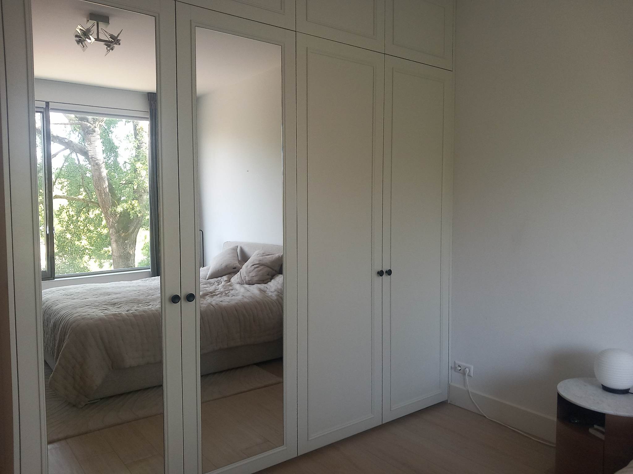 Wardrobe With Mirrors