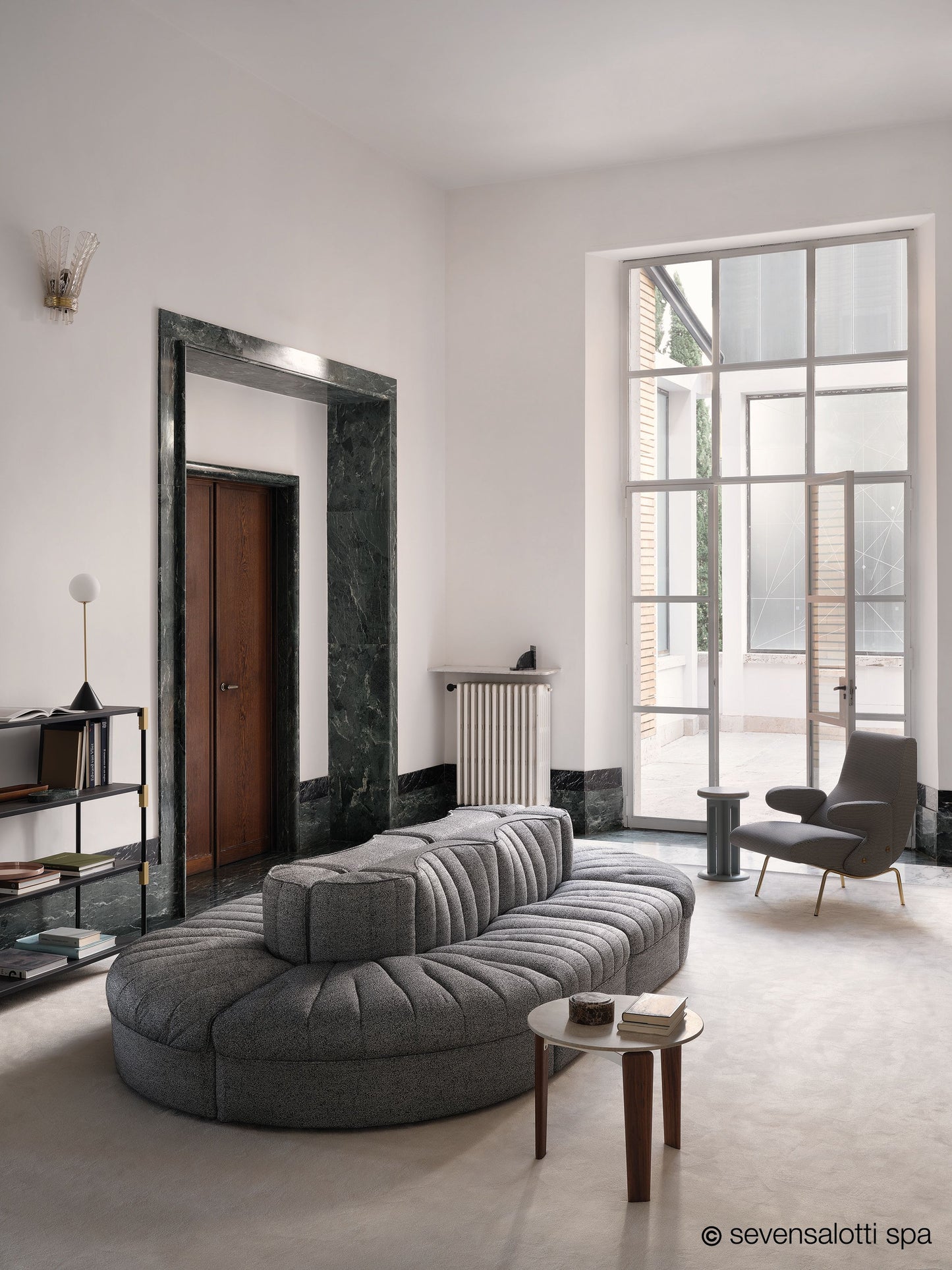 9000 ontwerp van Tito Agnoli