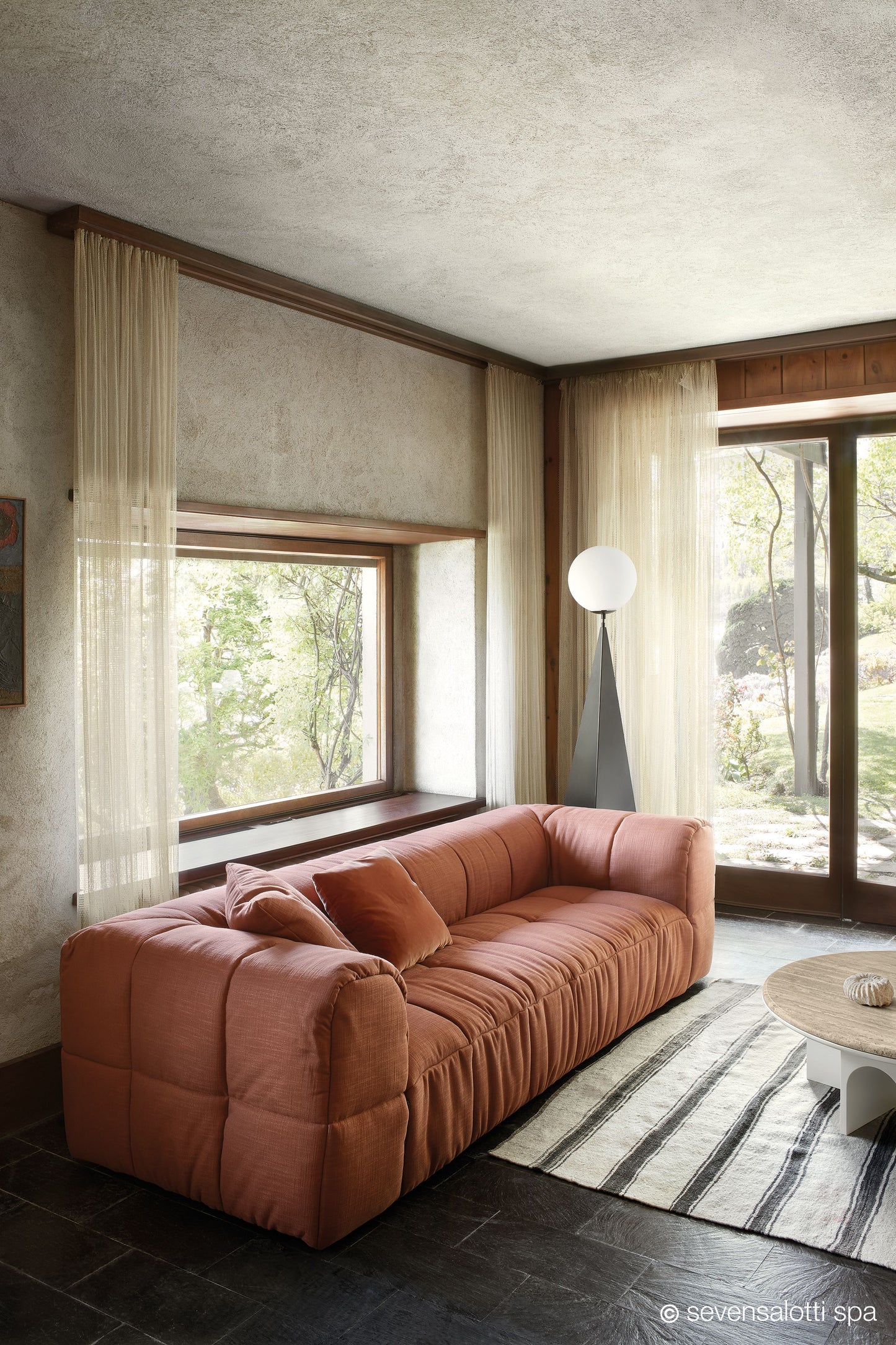 Strips ontwerp door Cini Boeri